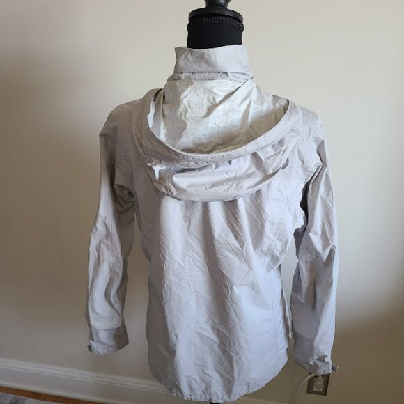 Marmot PreCip Eco Women’s M Light Grey Waterproof Rain Jacket Shell - Picture 7 of 8